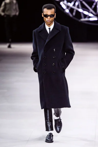 Look 14